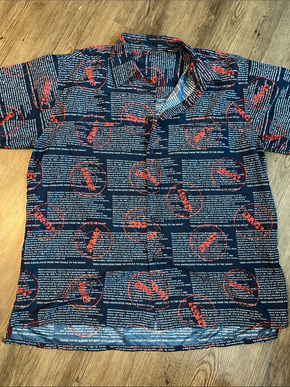 MECCA USA Vintage “Seek Knowledge From The Cradle To The Grave" Shirt